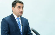 Prezidentin köməkçisi Hikmət Hacıyev jurnalistləri təbrik edib - FOTO