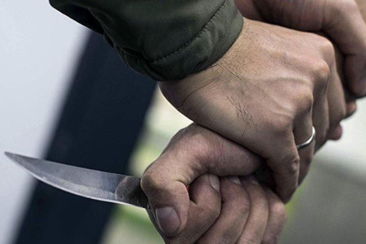 Xırdalanda 19 yaşlı oğlan parkda qətlə yetirildi