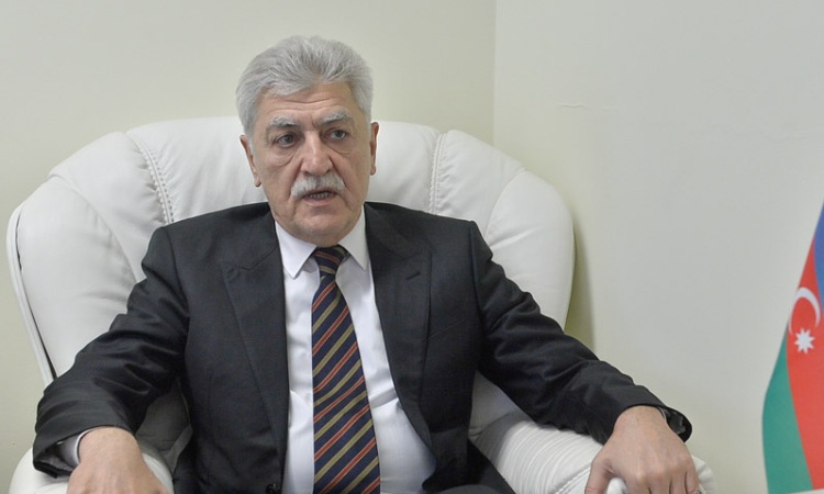 Tamerlan Qarayev Bakıya gəldi - FOTO