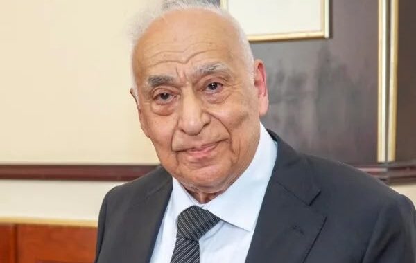 İkram Kərimov vəfat etdi