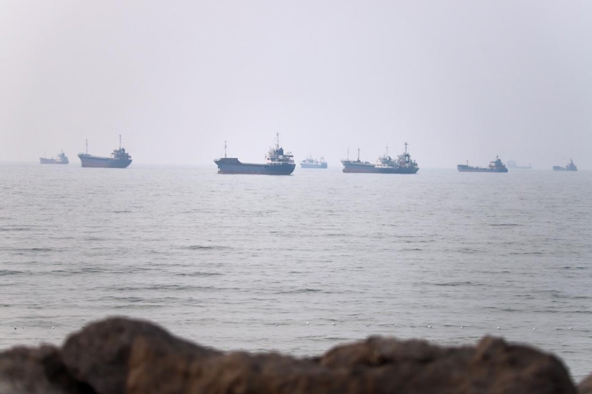Oman sahillərindən 11 km məsafədə bir tankerə hücum edilib